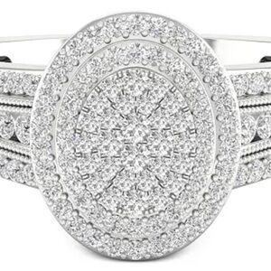 Macy's
Diamond Oval Statement Ring (1/2 ct. t.w.) in Sterling Silver. Size 6.